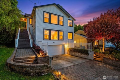 Photo of 801 W Barrett Street, Seattle, WA 98119 (MLS # 2518231)