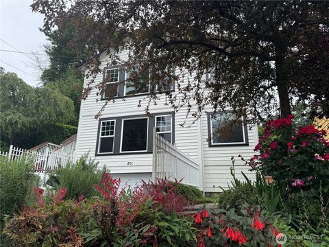 Photo of 801 W Barrett Street, Seattle, WA 98119 (MLS # 2518231)