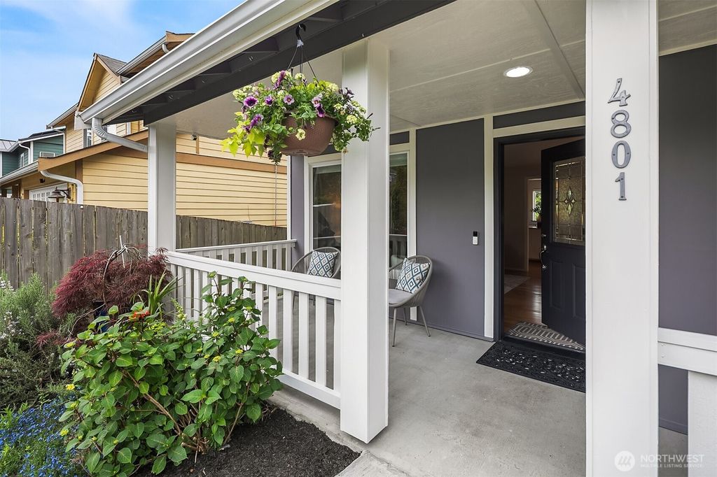 Photo of 4801 25th Avenue SW, Seattle, WA 98106 (MLS # 2519291)