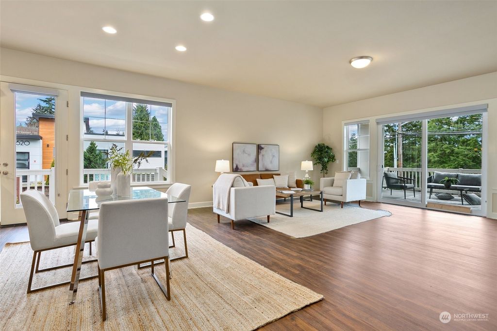 Photo of 7628 116th Avenue NE, Kirkland, WA 98033 (MLS # 2024441)