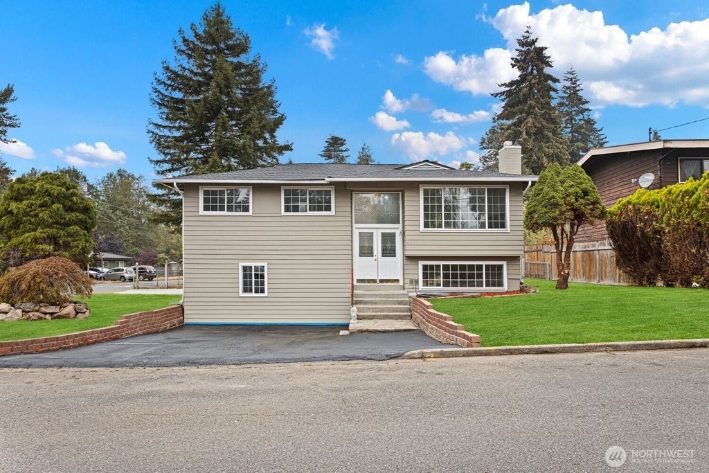 Photo of 29317 44th Place S, Auburn, WA 98001 (MLS # 2453729)