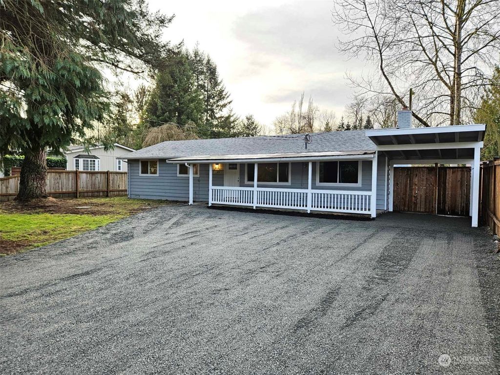 Photo of 432 Russell Rd Rd, Snohomish, WA 98290 (MLS # 2319284)