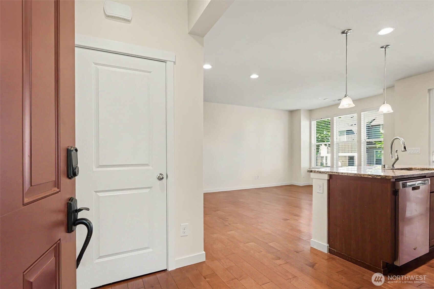 1423 NE Hickory Lane
