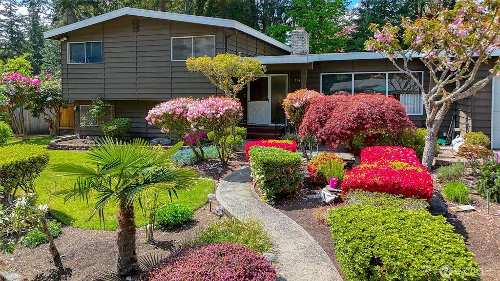 Photo of 20415 12th Place NW, Shoreline, WA 98177 (MLS # 2398657)