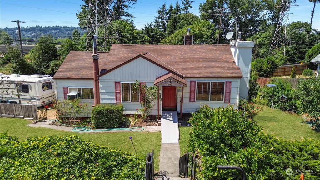 Photo of 529 Grandey Way NE, Renton, WA 98056 (MLS # 2261826)