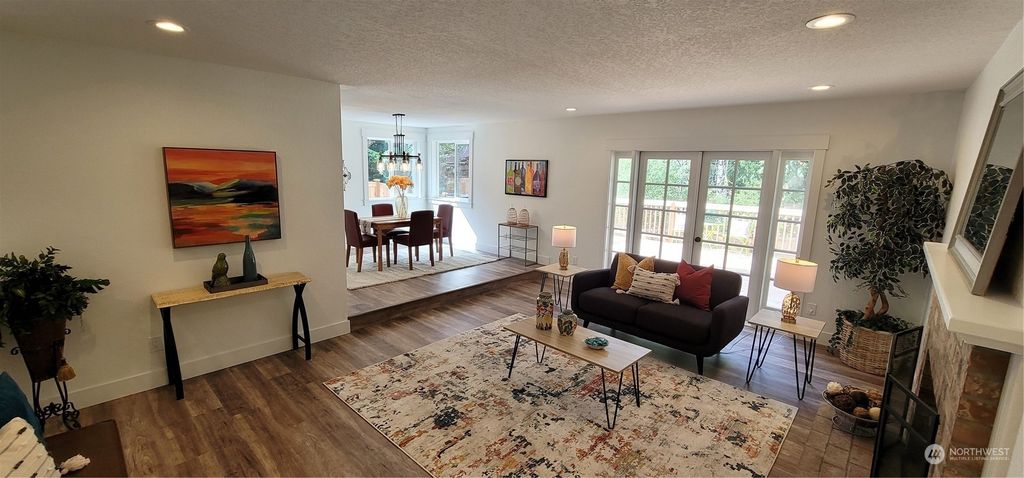 Photo of 18427 146th Avenue NE, Woodinville, WA 98072 (MLS # 2165156)