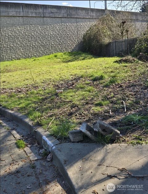 418 3rd Street SW Auburn WA 98001