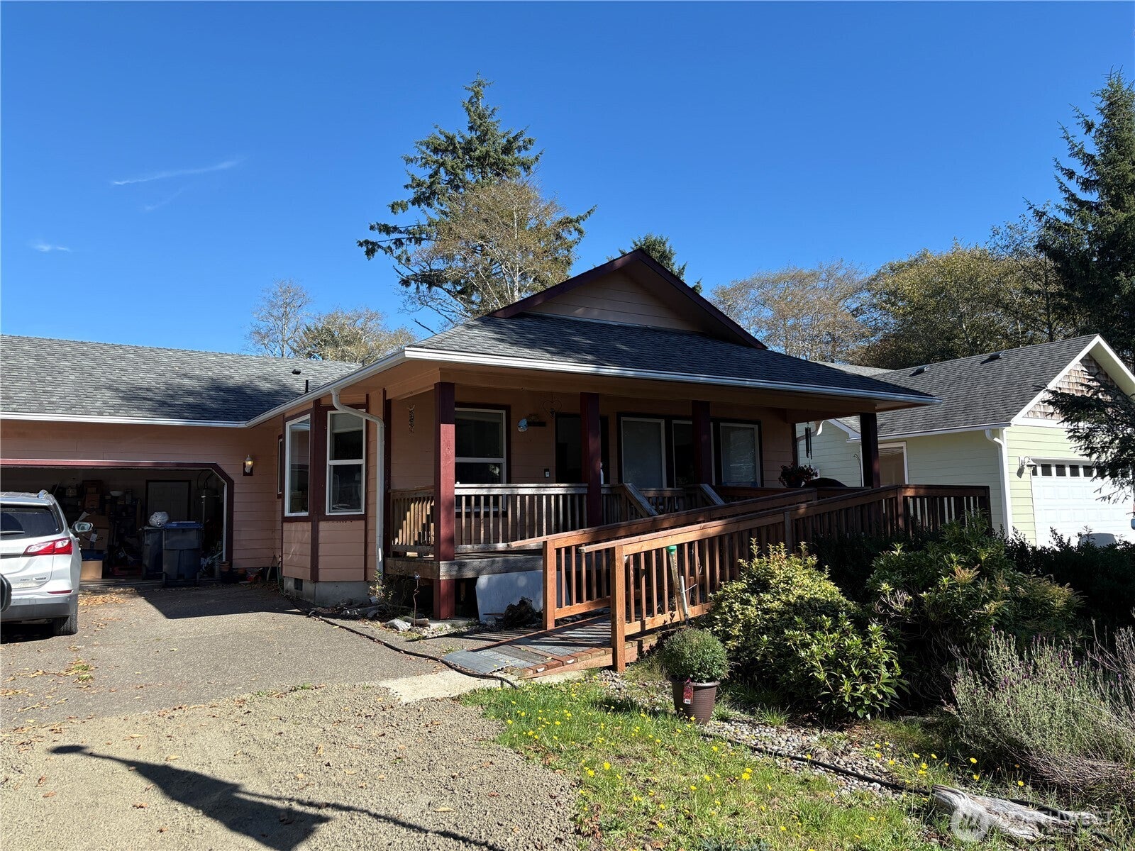 974 Mount Olympus Avenue SE