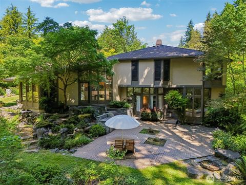 15524 165th Place NE Woodinville WA 98072