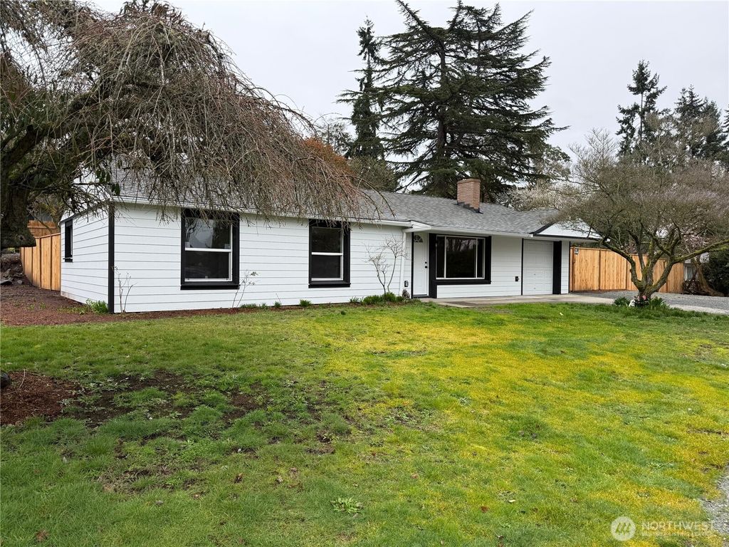 Photo of 19502 2nd Avenue S, Des Moines, WA 98148 (MLS # 2490313)