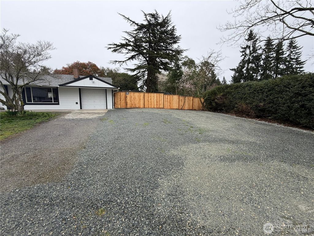 Photo of 19502 2nd Avenue S, Des Moines, WA 98148 (MLS # 2490313)