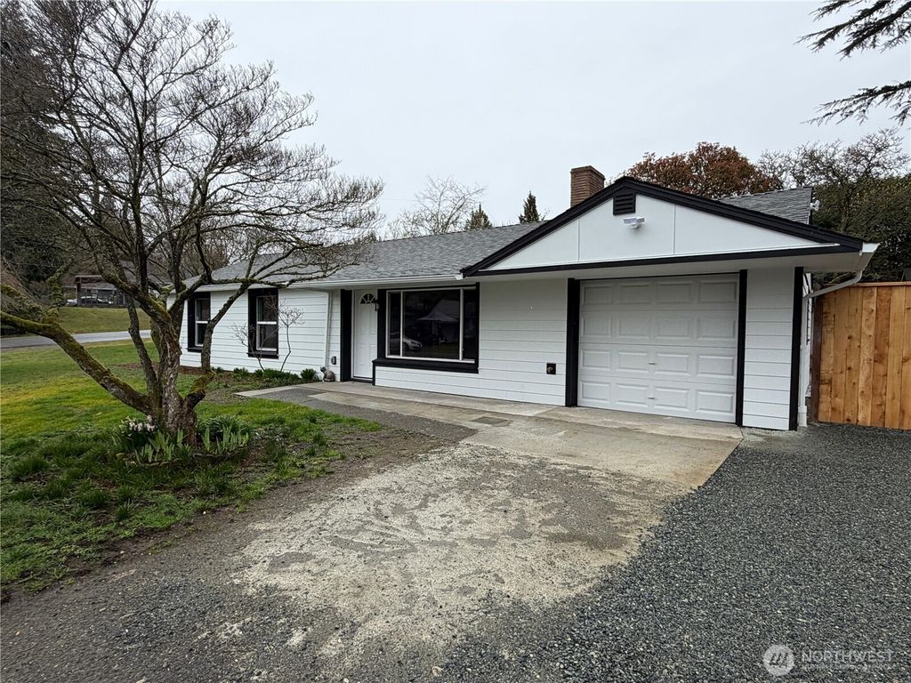 Photo of 19502 2nd Avenue S, Des Moines, WA 98148 (MLS # 2490313)