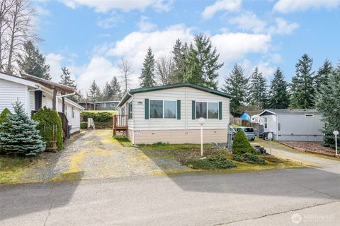 Photo of 13704 108th Street Ct E #2, Puyallup, WA 98374 (MLS # 2486124)