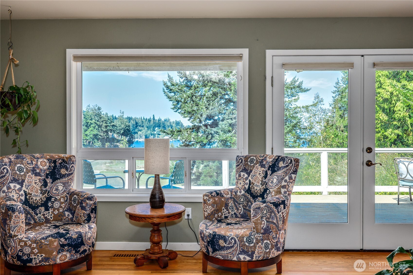 40 Fairwind Court