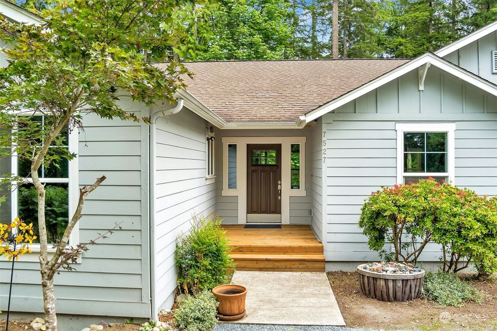 Photo of 7527 Woods Creek Road, Monroe, WA 98272 (MLS # 2161949)