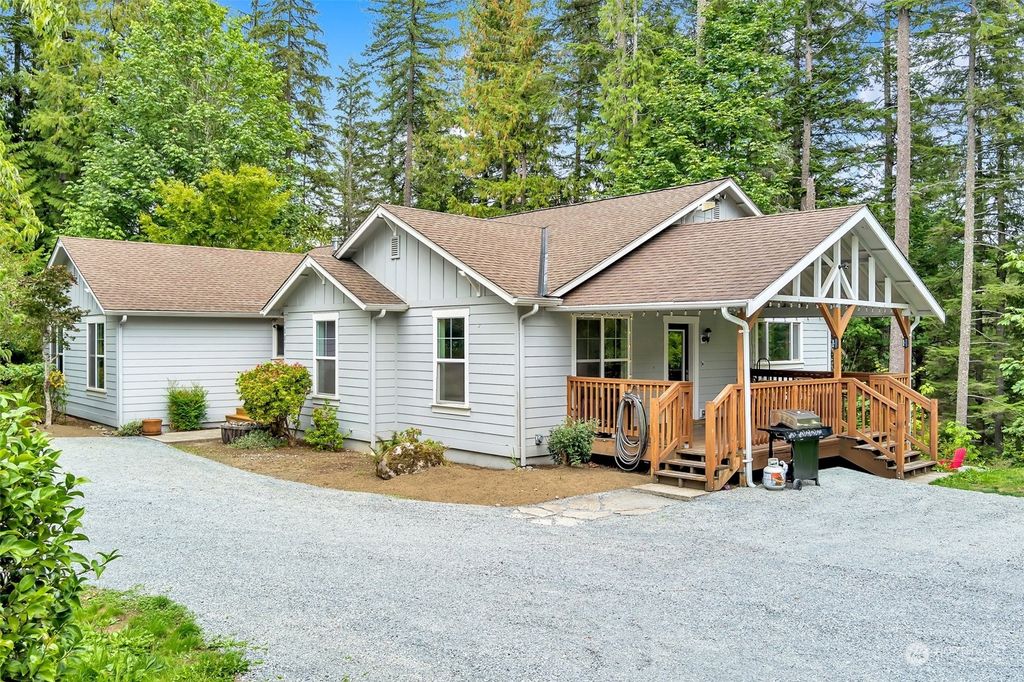 Photo of 7527 Woods Creek Road, Monroe, WA 98272 (MLS # 2161949)