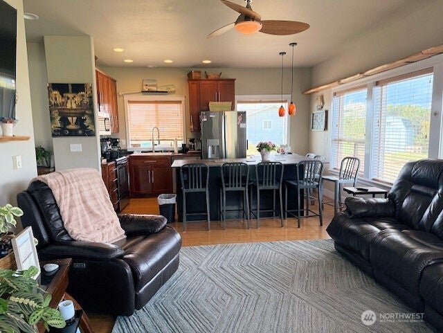 477 Broadmoor Court SW