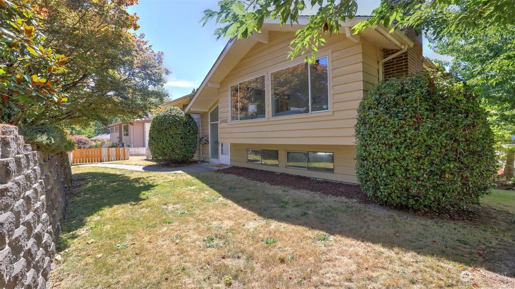 Photo of 14727 59th Avenue S, Tukwila, WA 98168 (MLS # 2142026)