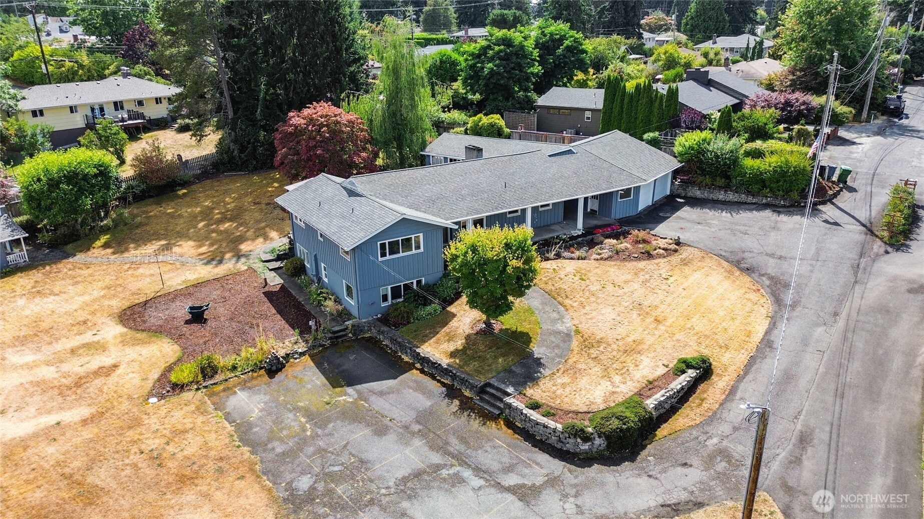 8520 32nd Street W
