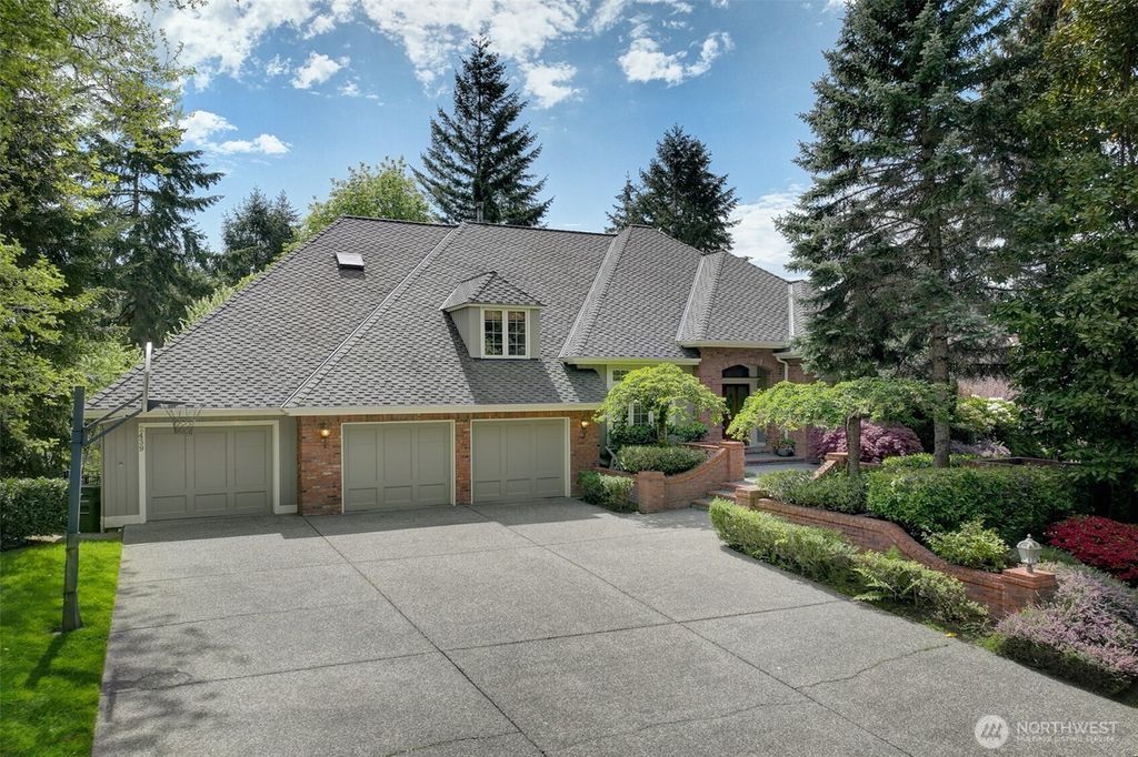 Photo of 2439 196th Avenue SE, Sammamish, WA 98075 (MLS # 2370037)