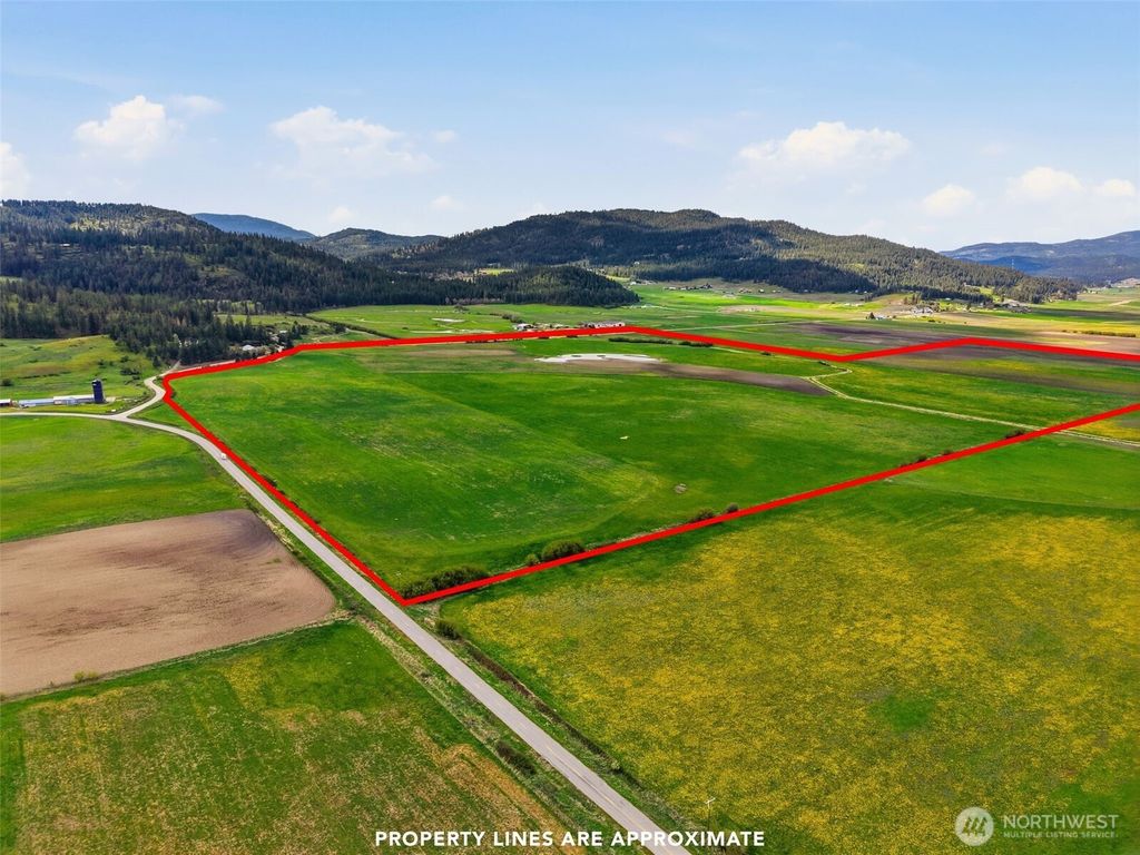 Photo of 25 XX Heine Rd Rd, Chewelah, WA 99109 (MLS # 2519650)