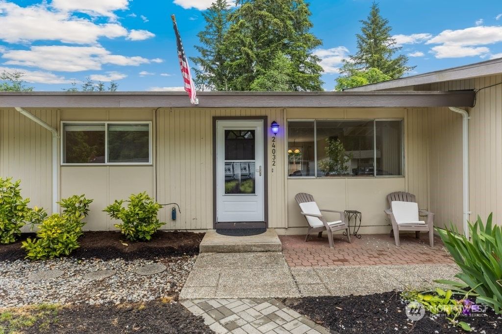 Photo of 24032 193rd Place SE, Covington, WA 98042 (MLS # 2242493)