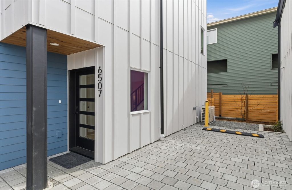 Photo of 6507 19th Avenue NW, Seattle, WA 98117 (MLS # 2498255)