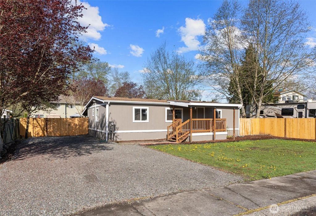 Photo of 204 Cedar Lane, Pacific, WA 98047 (MLS # 2368288)