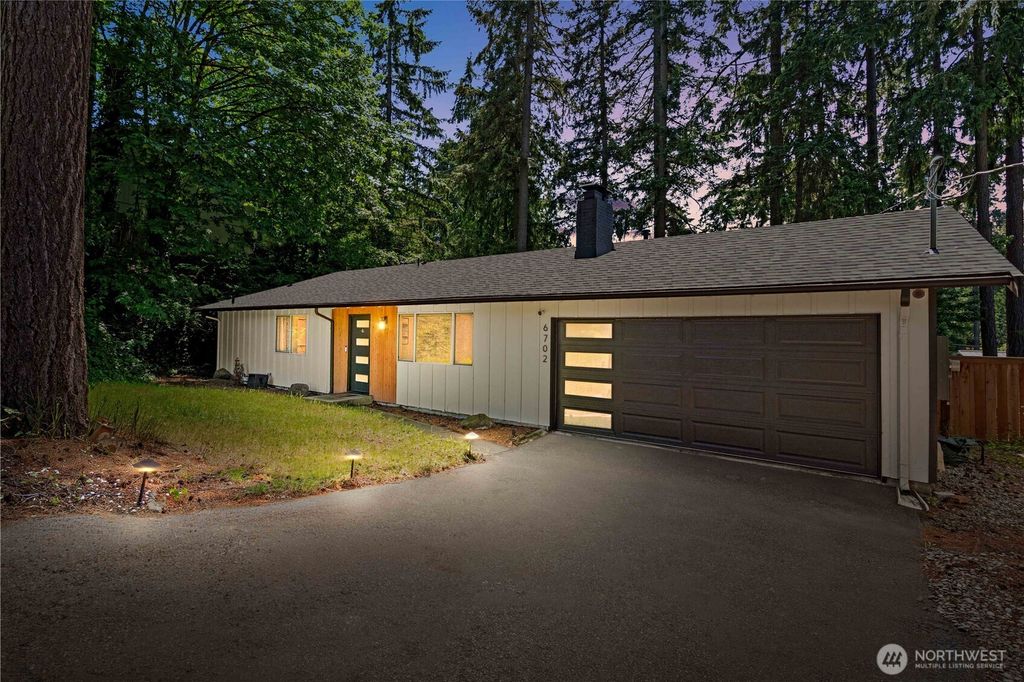 Photo of 6702 75th Street W, Lakewood, WA 98499 (MLS # 2531201)