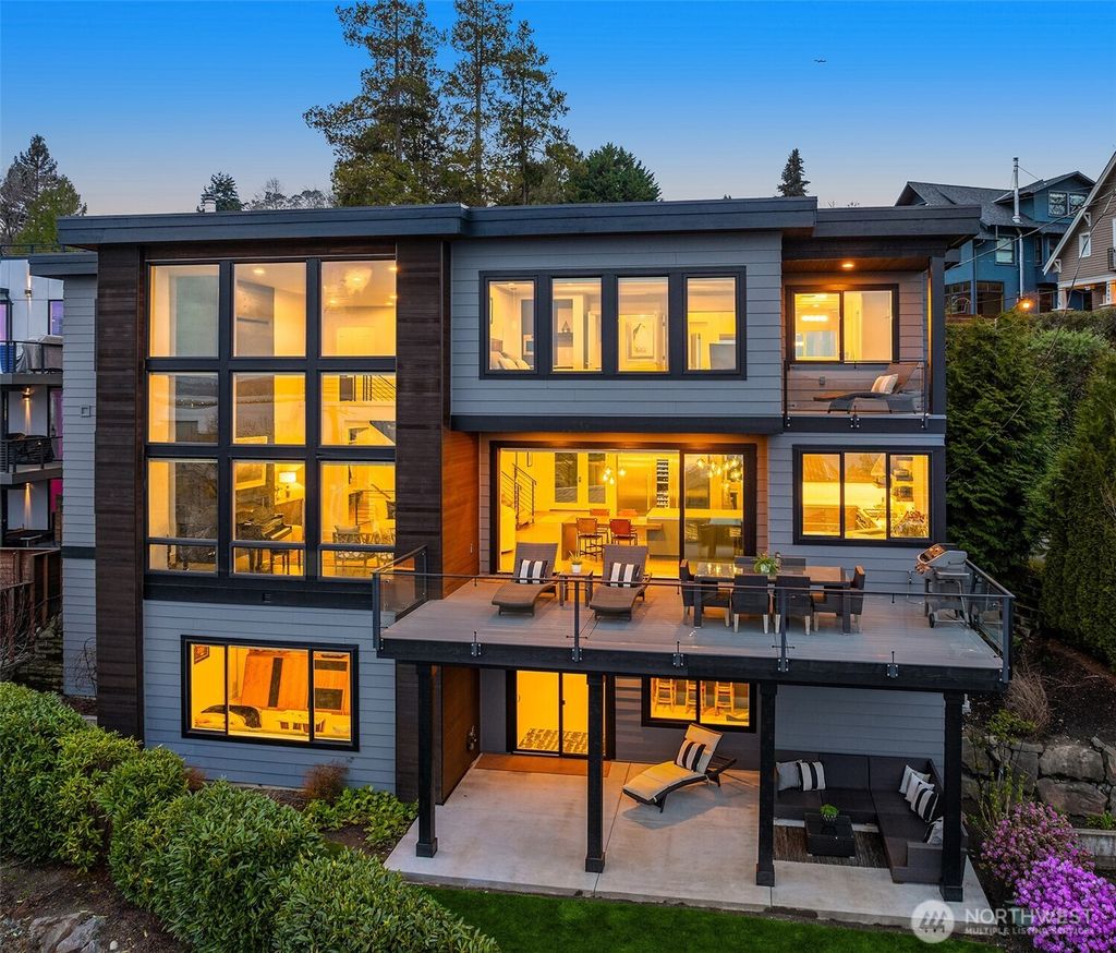 Photo of 175 Lake Washington Boulevard, Seattle, WA 98122 (MLS # 2343780)