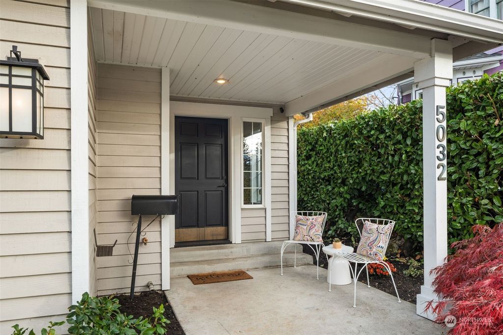 Photo of 5032 44th Avenue S, Seattle, WA 98118 (MLS # 2297553)