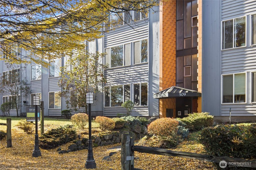 Photo of 509 19th Avenue E, Seattle, WA 98112 (MLS # 2458090)