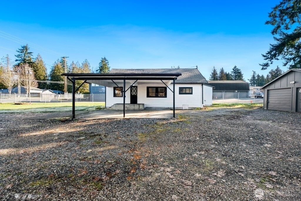 Photo of 5418 136th Street E, Puyallup, WA 98373 (MLS # 2470083)