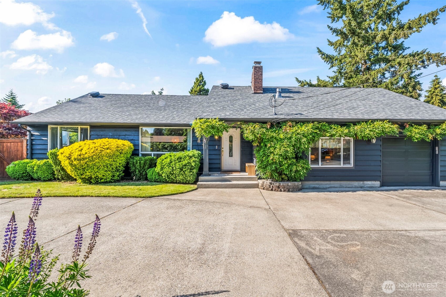 8011 40th Street W