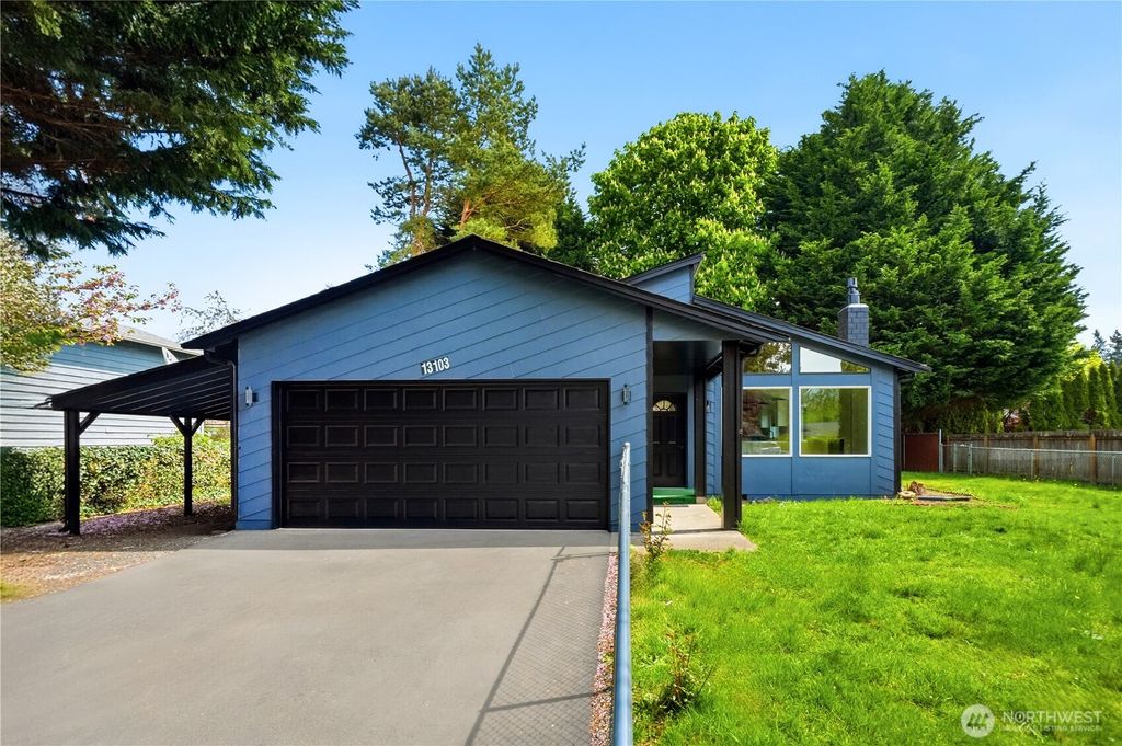Photo of 13103 48th Avenue NE, Marysville, WA 98271 (MLS # 2515576)