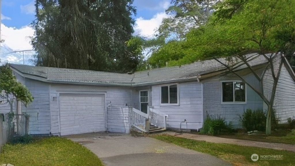 Photo of 1515 Tullis Street NE, Olympia, WA 98506 (MLS # 2551591)
