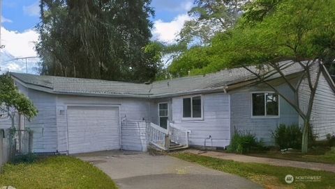 Photo of 1515 Tullis Street NE, Olympia, WA 98506 (MLS # 2551591)