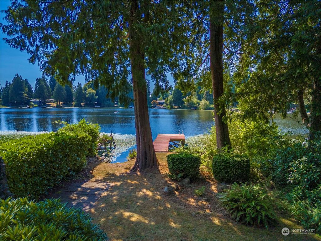 Photo of 1739 N 128th Street, Seattle, WA 98133 (MLS # 2151095)