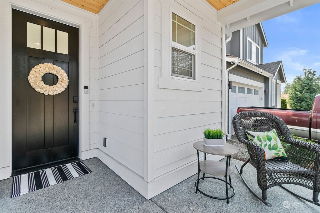Photo of 21727 SE 280th Street, Maple Valley, WA 98038 (MLS # 2275995)