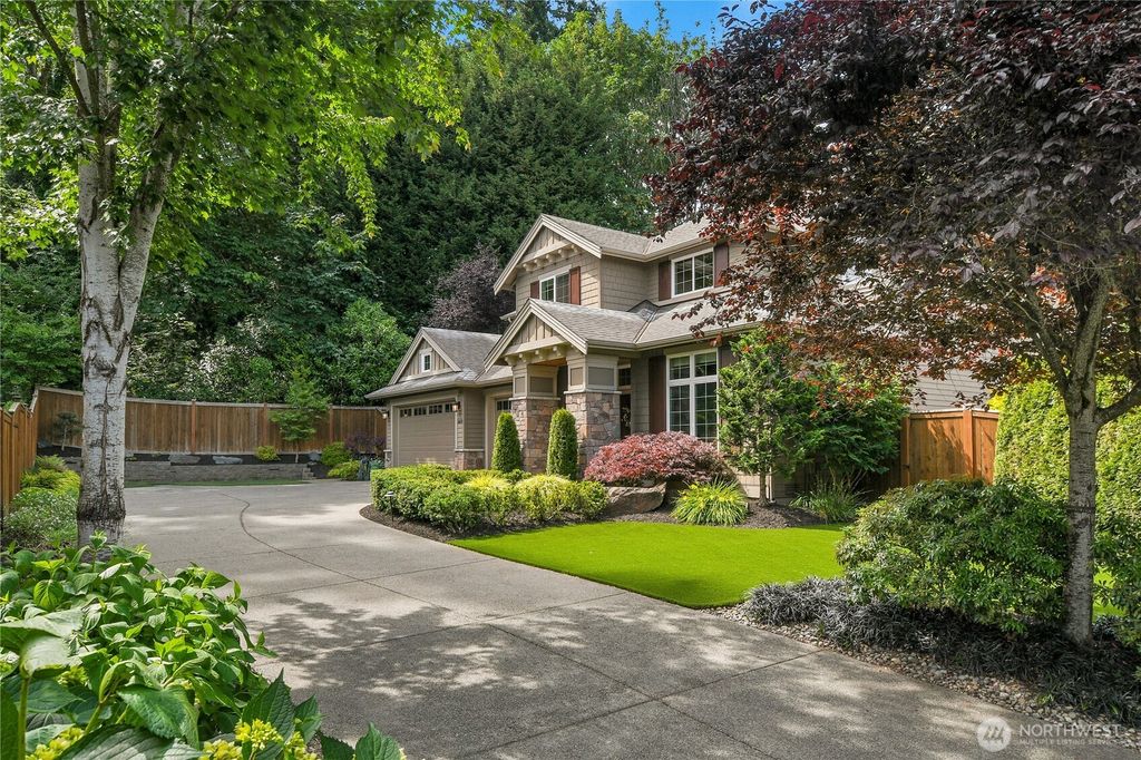 Photo of 14419 131st Place NE, Kirkland, WA 98034 (MLS # 2538420)