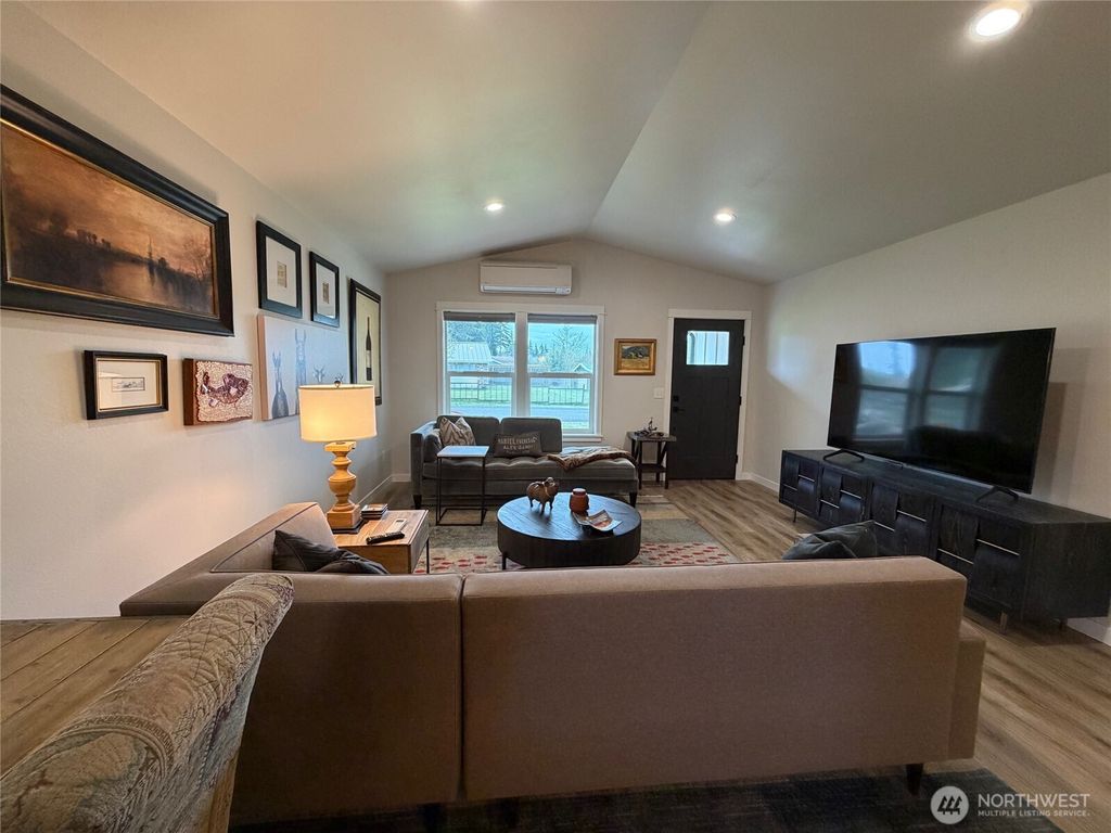 Photo of 997 King John's Way, Forks, WA 98331 (MLS # 2505793)