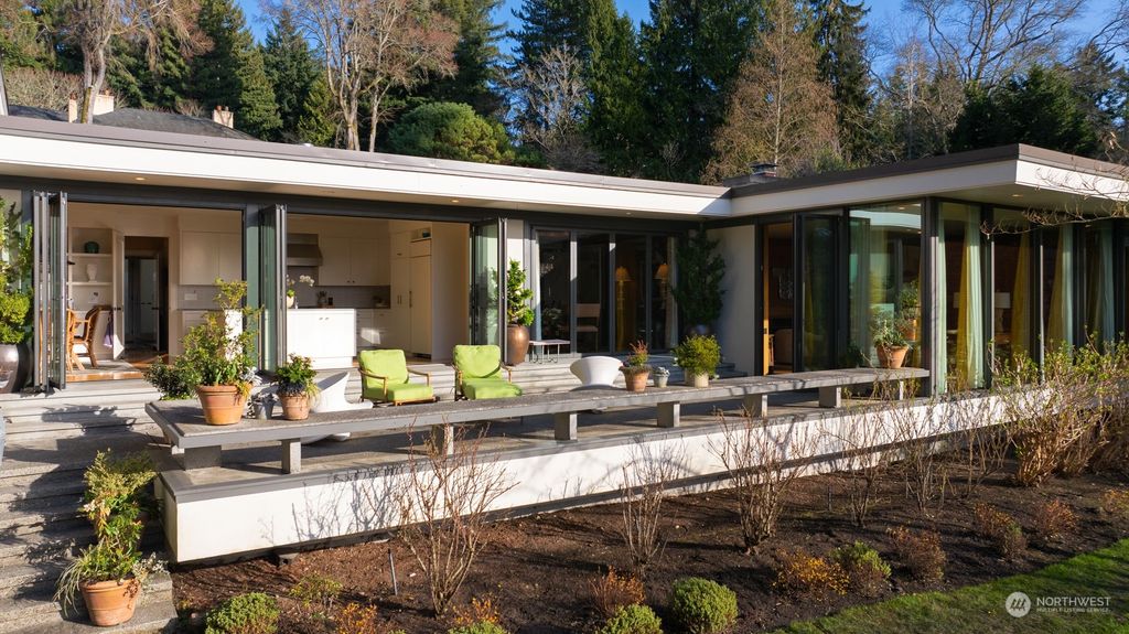 Photo of 86 Olympic Drive NW, Shoreline, WA 98177 (MLS # 2198831)