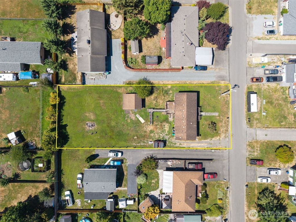 Photo of 420 4th Avenue S, Algona, WA 98001 (MLS # 2418471)