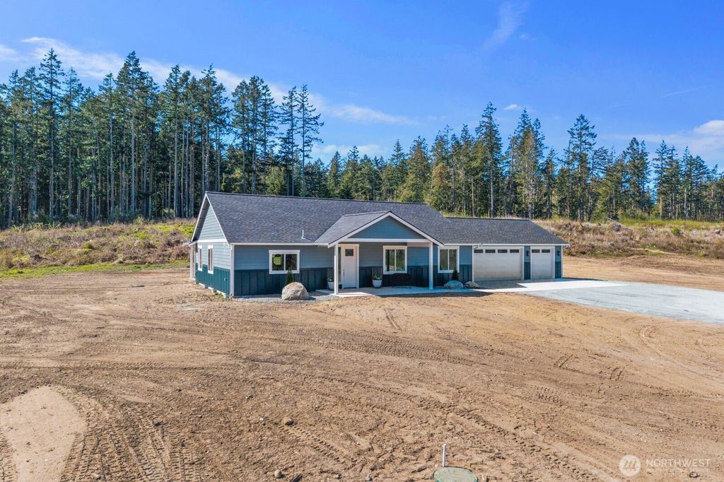Photo of 1676 Pedersen Farm Lane Ln, Oak Harbor, WA 98277 (MLS # 2502804)
