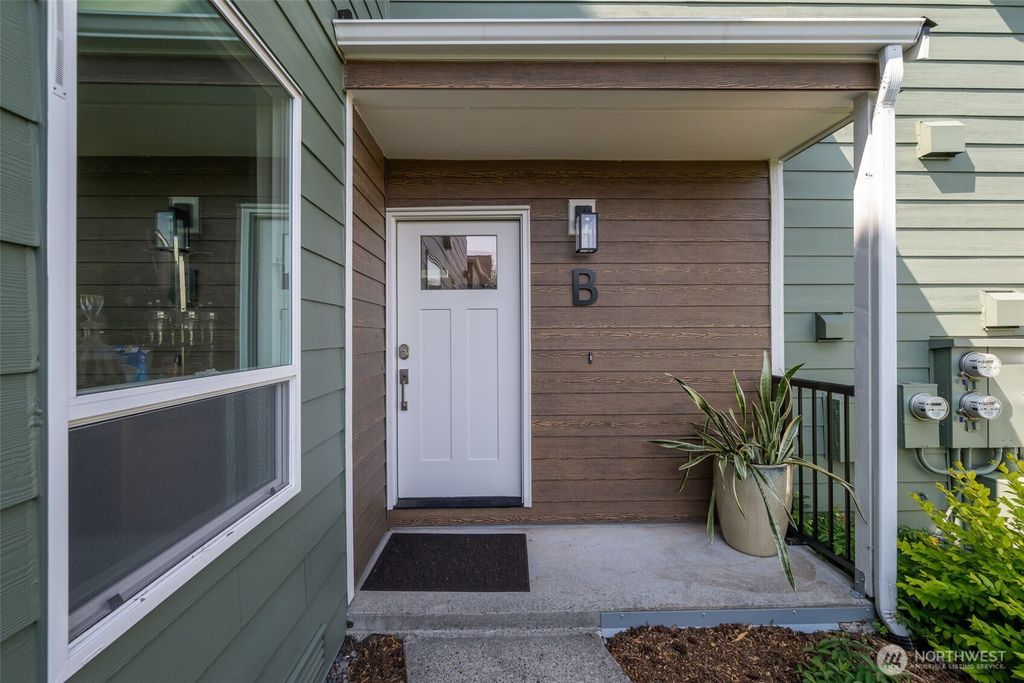 Photo of 8424 26th Avenue SW #B, Seattle, WA 98106 (MLS # 2398268)