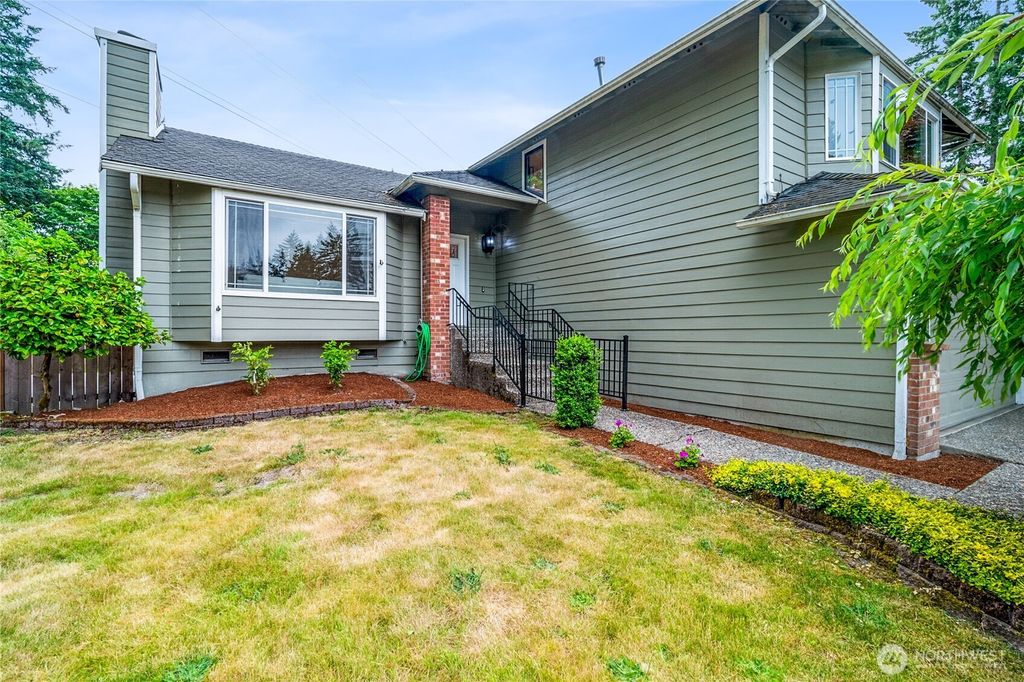 Photo of 18303 130th Avenue SE, Renton, WA 98058 (MLS # 2379748)