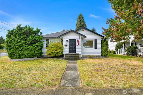 Photo of 314 S 16th Street, Lynden, WA 98264 (MLS # 2444249)