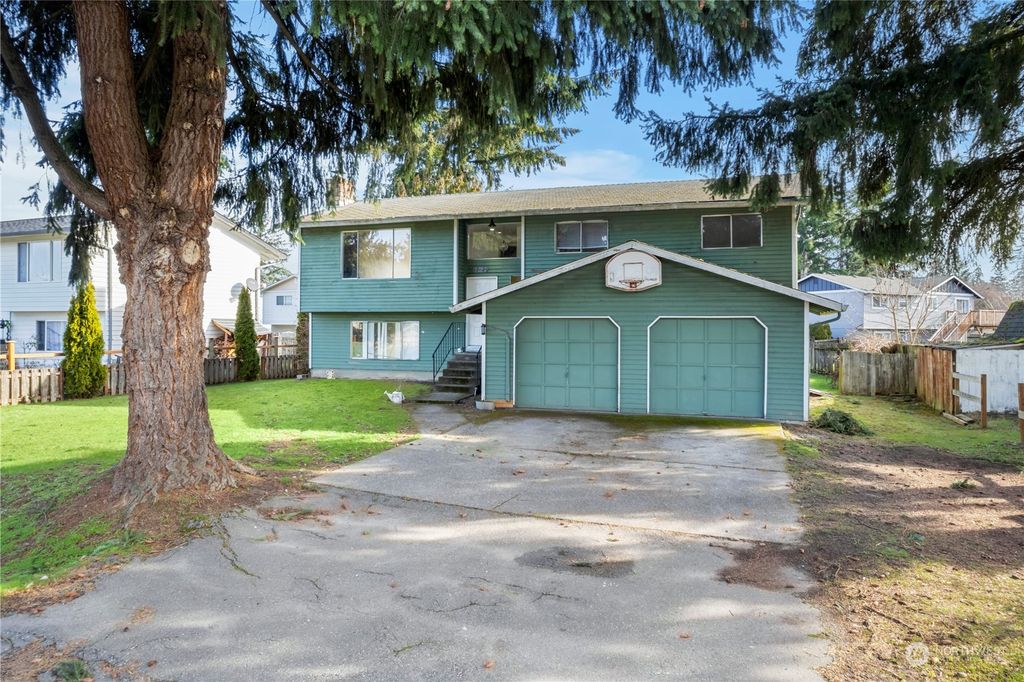 Photo of 12629 43rd Avenue NE, Marysville, WA 98271 (MLS # 2039311)
