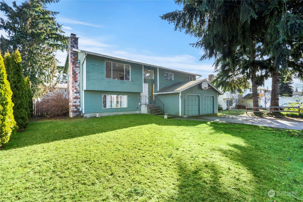 Photo of 12629 43rd Avenue NE, Marysville, WA 98271 (MLS # 2039311)