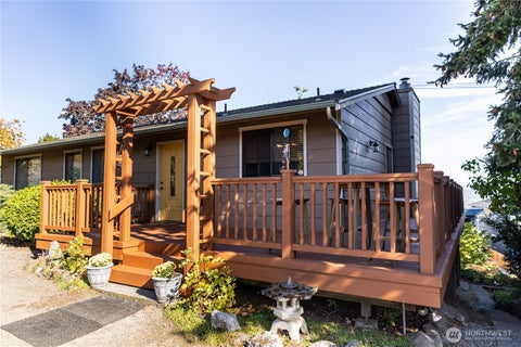 Photo of 5160 S 168th Street, SeaTac, WA 98188 (MLS # 2592822)
